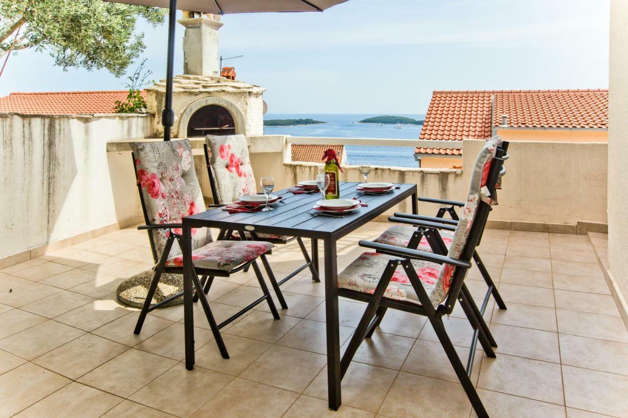 Apartments Tatjana Dominis Hvar Town Exterior foto